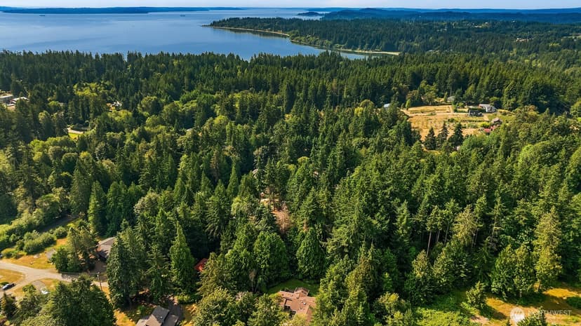 Property photo for 11471 Kallgren Road NE, Bainbridge Island photo 34