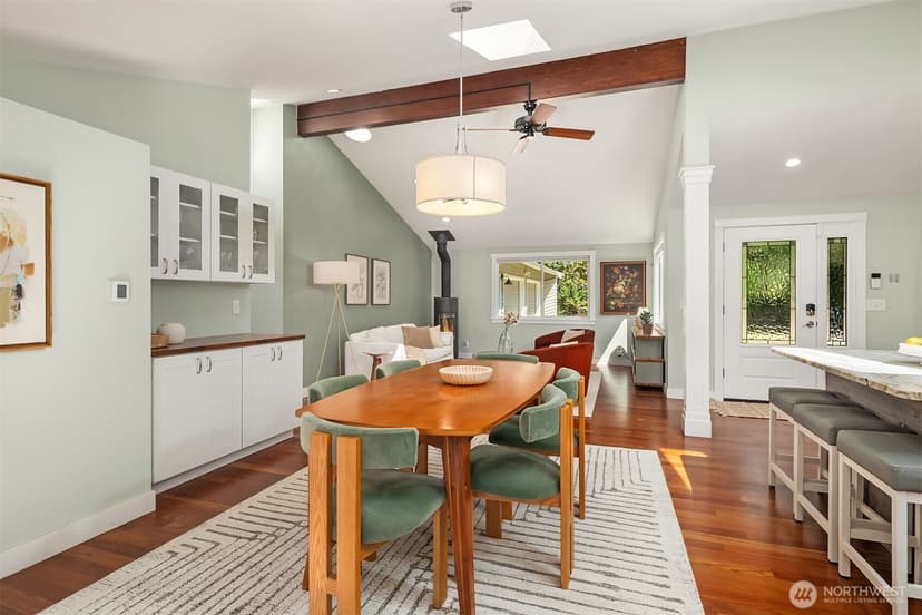 Property photo for 11471 Kallgren Road NE, Bainbridge Island photo 17