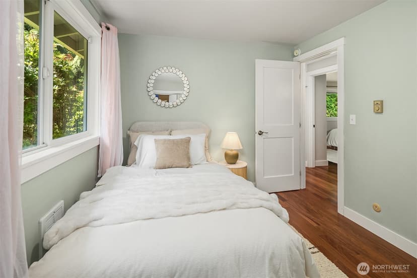 Property photo for 11471 Kallgren Road NE, Bainbridge Island photo 31