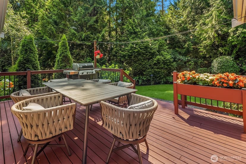 Property photo for 11471 Kallgren Road NE, Bainbridge Island photo 6