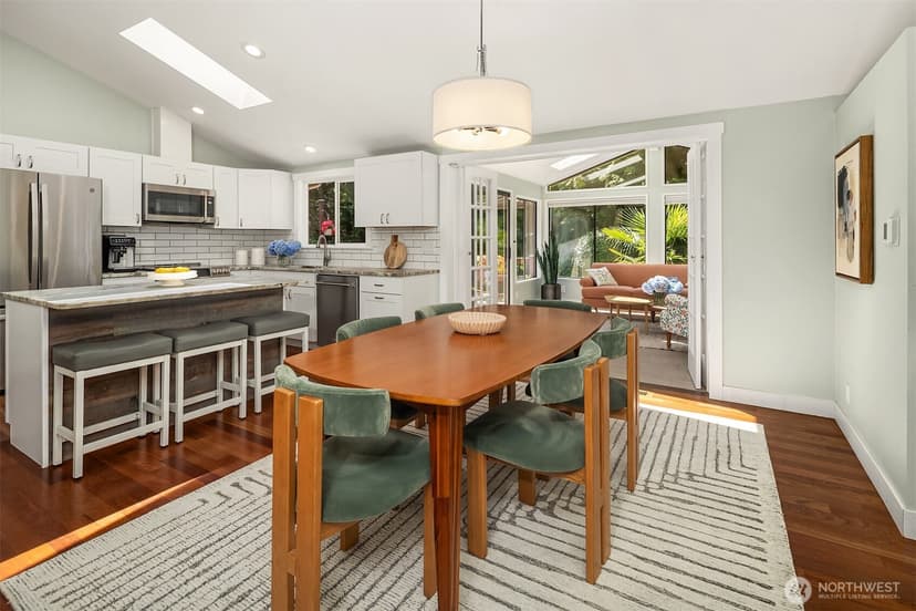 Property photo for 11471 Kallgren Road NE, Bainbridge Island photo 15