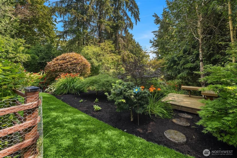 Property photo for 11471 Kallgren Road NE, Bainbridge Island photo 5