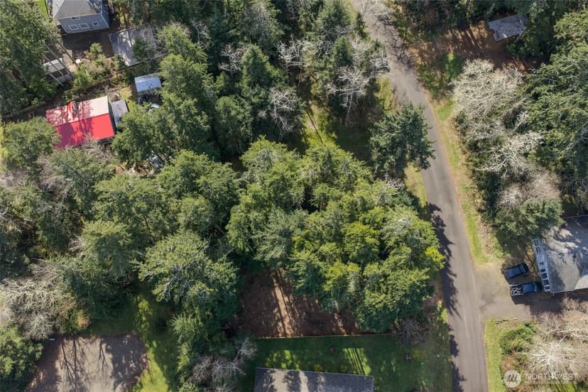 Property photo for 736 Chenois Avenue NE, Ocean Shores photo 9