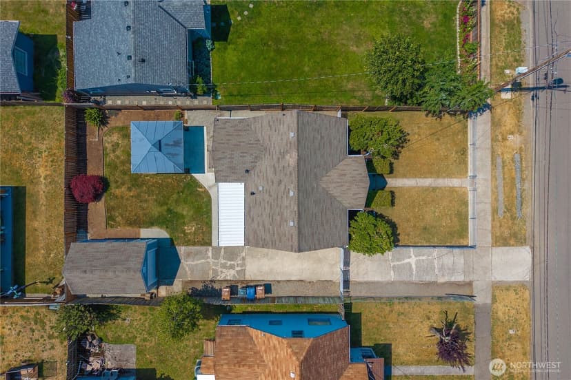 Property photo for 118 E 65th Street, Tacoma photo 19