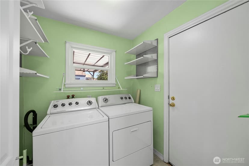 Property photo for 118 E 65th Street, Tacoma photo 11