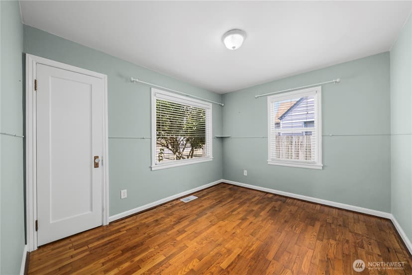 Property photo for 118 E 65th Street, Tacoma photo 15