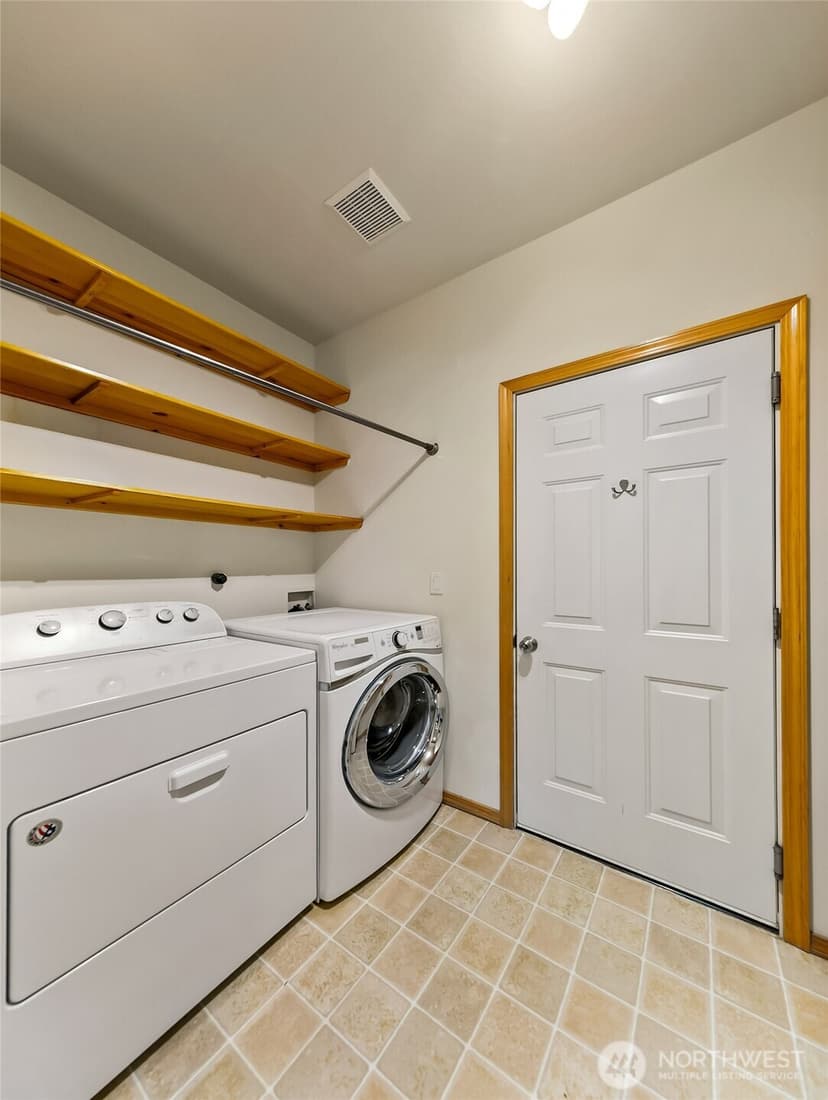 Property photo for 20604 Damson Rd, Lynnwood photo 20