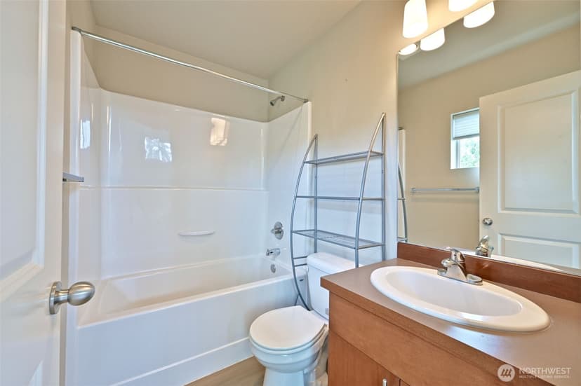 Property photo for 348 Chelan Avenue NE, Renton photo 26