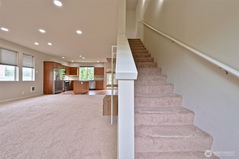 Property photo for 348 Chelan Avenue NE, Renton photo 4