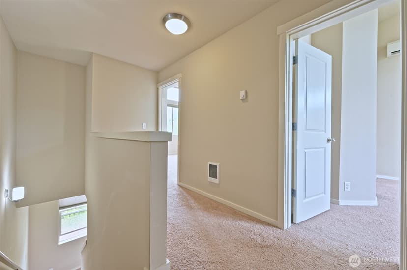 Property photo for 348 Chelan Avenue NE, Renton photo 29