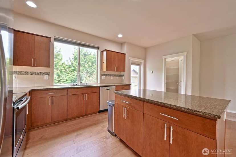 Property photo for 348 Chelan Avenue NE, Renton photo 12