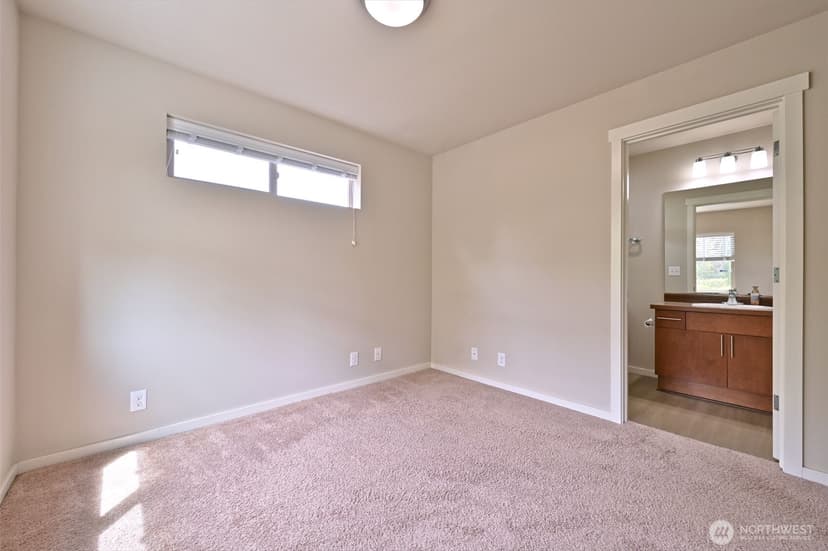 Property photo for 348 Chelan Avenue NE, Renton photo 30