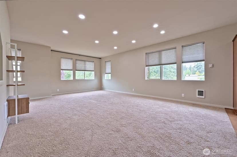 Property photo for 348 Chelan Avenue NE, Renton photo 6