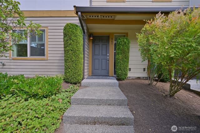 Property photo for 348 Chelan Avenue NE, Renton photo 3