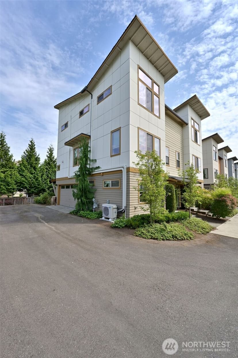 Property photo for 348 Chelan Avenue NE, Renton photo 40