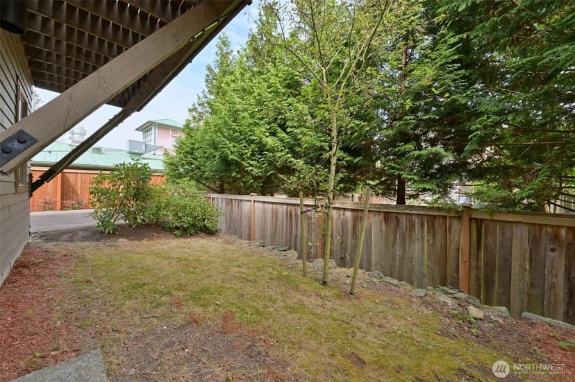 Property photo for 348 Chelan Avenue NE, Renton photo 36