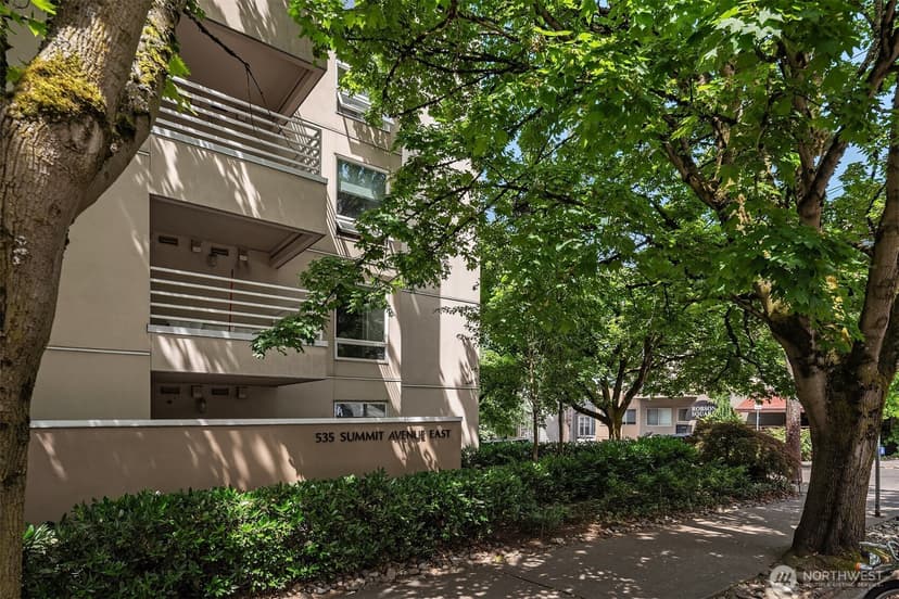 Property photo for 535 Summit Avenue E #403, Seattle