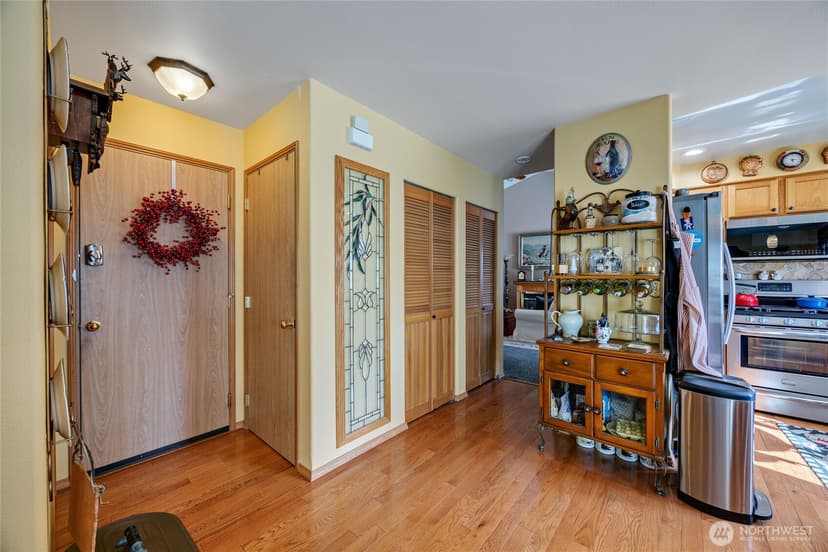 Property photo for 2419 California Avenue E, Manchester photo 14