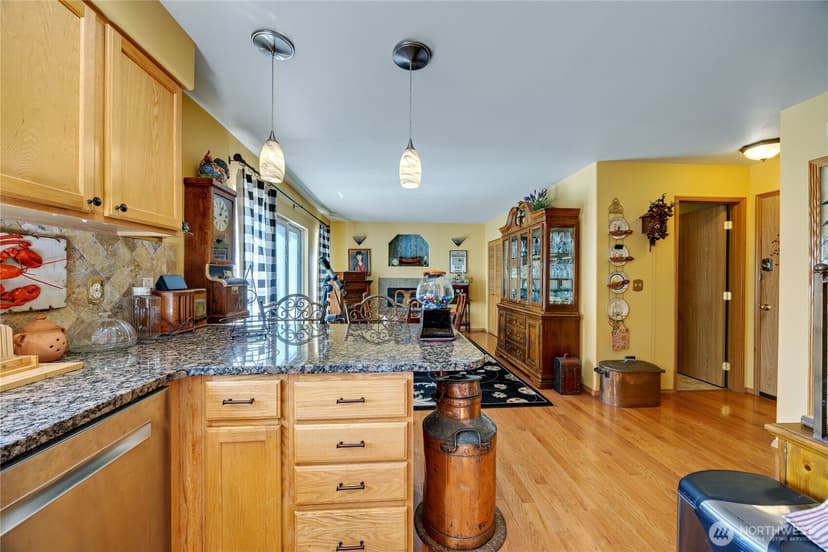 Property photo for 2419 California Avenue E, Manchester photo 12