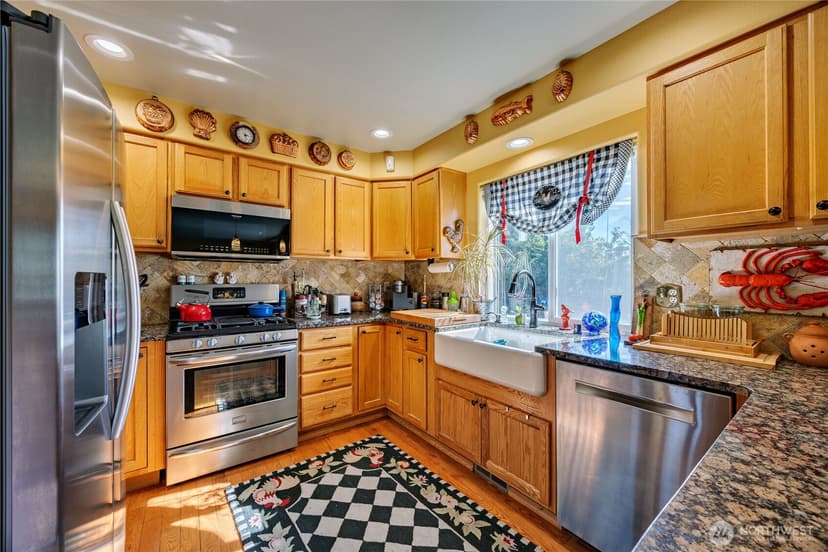 Property photo for 2419 California Avenue E, Manchester photo 11