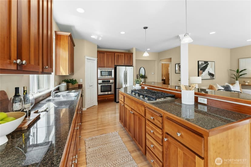 Property photo for 3127 NE Magnolia Street, Issaquah photo 15