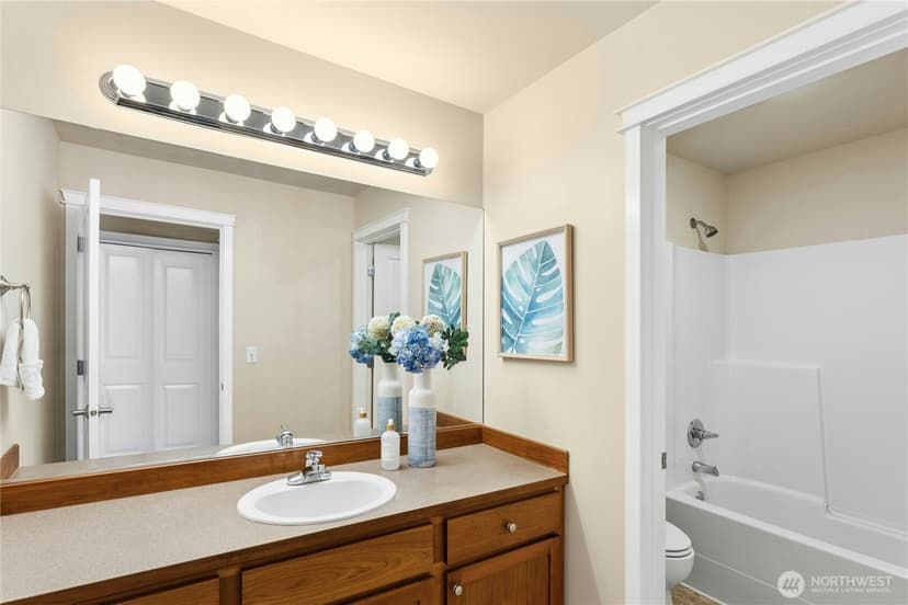 Property photo for 3127 NE Magnolia Street, Issaquah photo 32