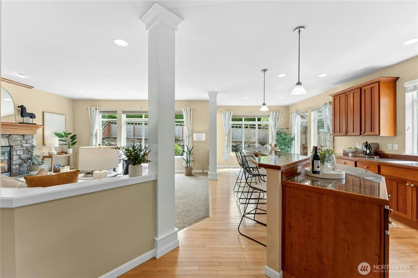 Property photo for 3127 NE Magnolia Street, Issaquah photo 9