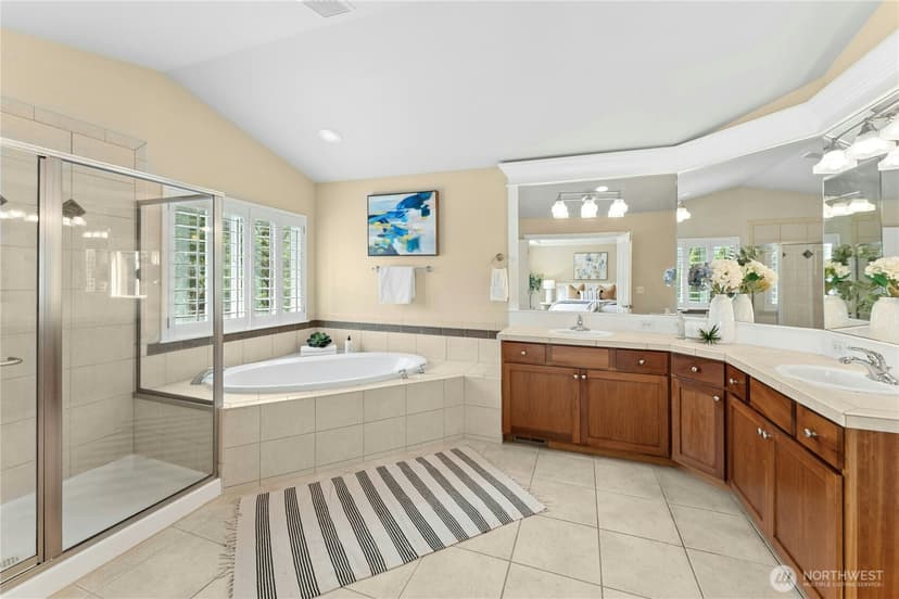 Property photo for 3127 NE Magnolia Street, Issaquah photo 25