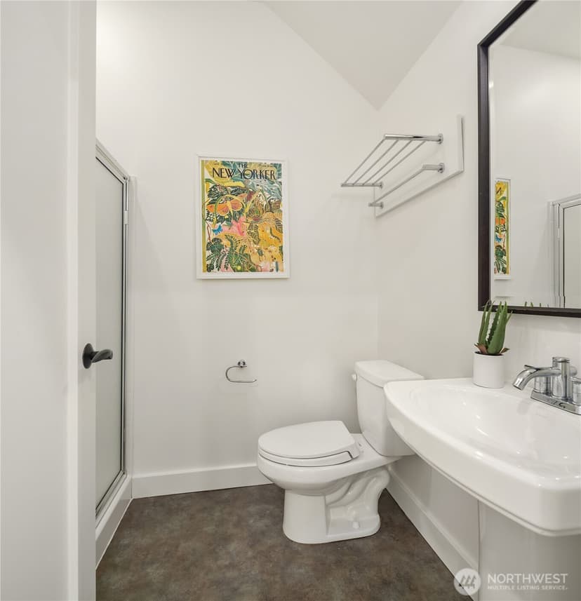 Property photo for 429 13th Avenue E, Seattle photo 4