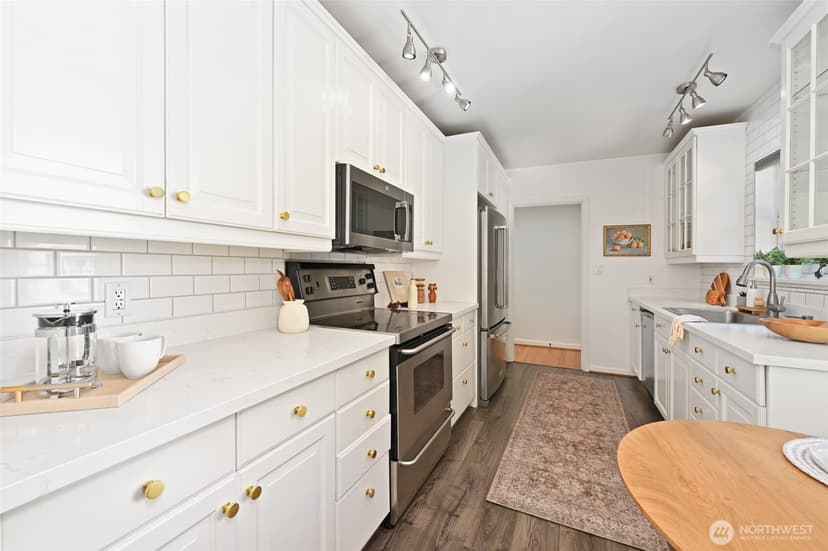 Property photo for 4902 NE 70th Street, Seattle photo 15