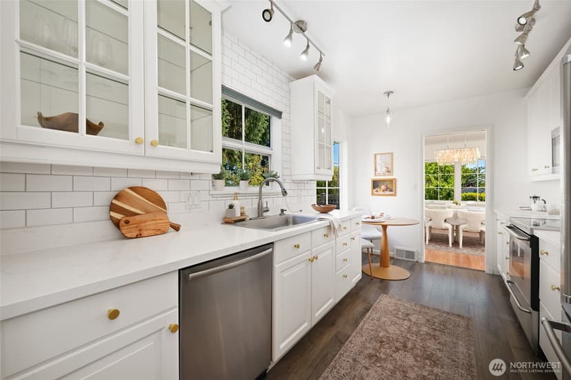 Property photo for 4902 NE 70th Street, Seattle photo 16
