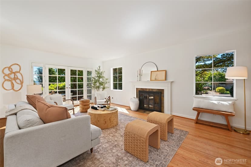Property photo for 4902 NE 70th Street, Seattle photo 7