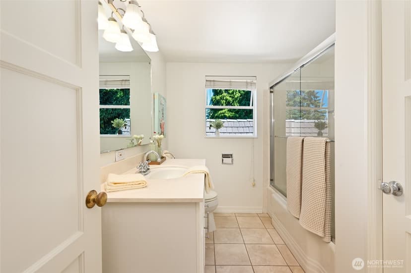 Property photo for 4902 NE 70th Street, Seattle photo 28