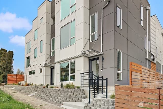 Property photo for 1467 S Columbian Way, Seattle