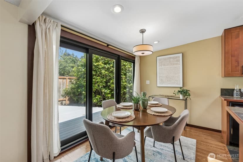 Property photo for 3222 NE 85th Street, Seattle photo 4