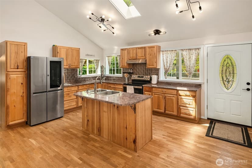 Property photo for 14924 E 115th Street, Puyallup photo 4