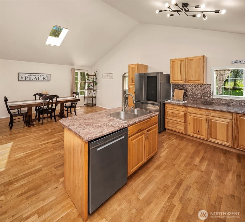 Property photo for 14924 E 115th Street, Puyallup photo 6