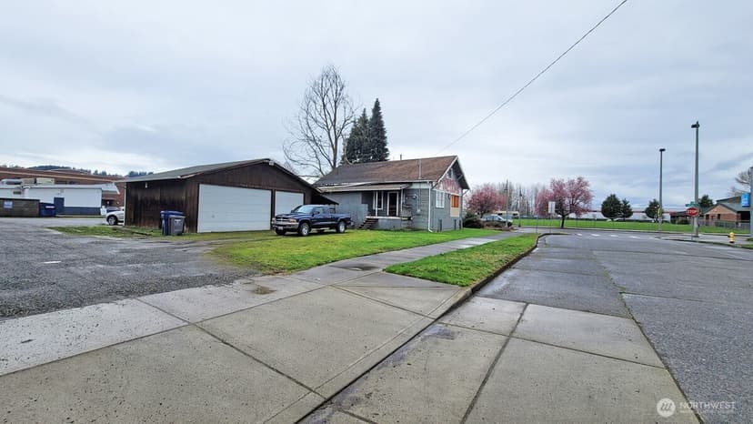 Property photo for 504 W Main Street, Auburn