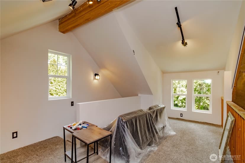 Property photo for 10020 SE 7th Street, Bellevue photo 30