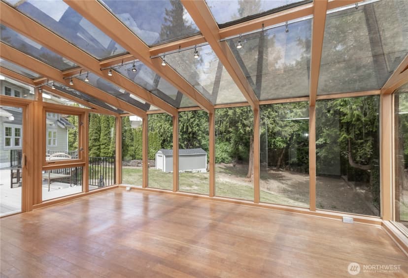 Property photo for 10020 SE 7th Street, Bellevue photo 11