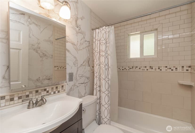 Property photo for 10020 SE 7th Street, Bellevue photo 10