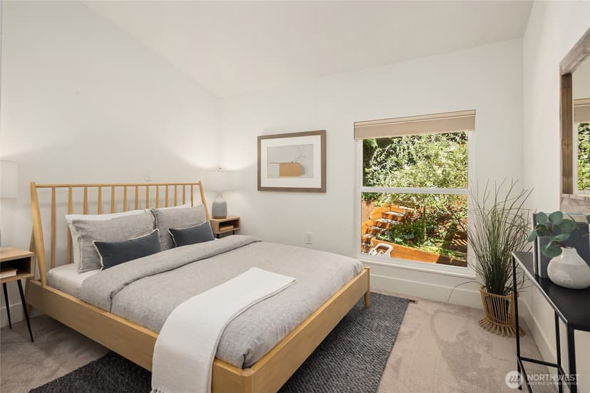 Property photo for 5830 W Mercer Way, Mercer Island photo 24