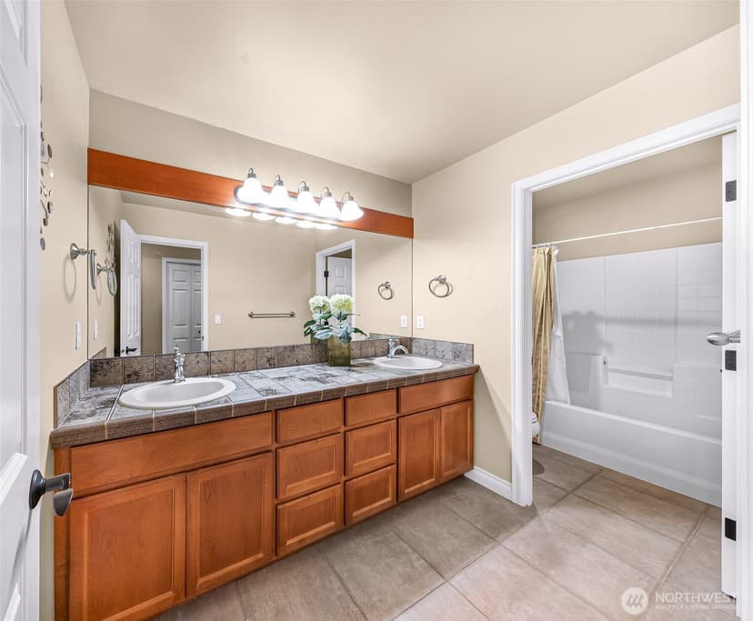 Property photo for 2029 240th Place SE, Bothell photo 27