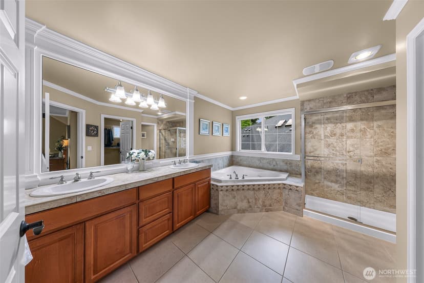 Property photo for 2029 240th Place SE, Bothell photo 25
