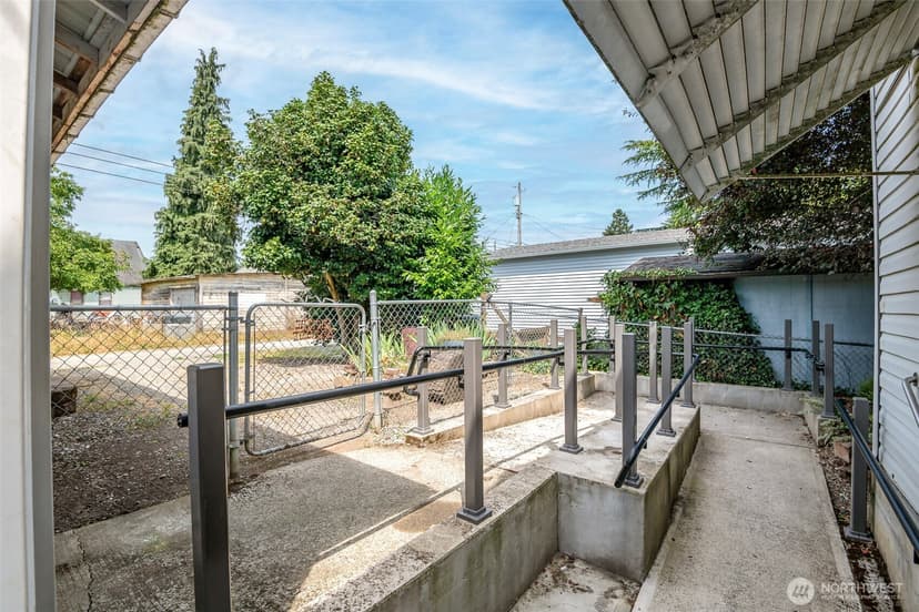 Property photo for 6122 Fawcett Avenue, Tacoma photo 11