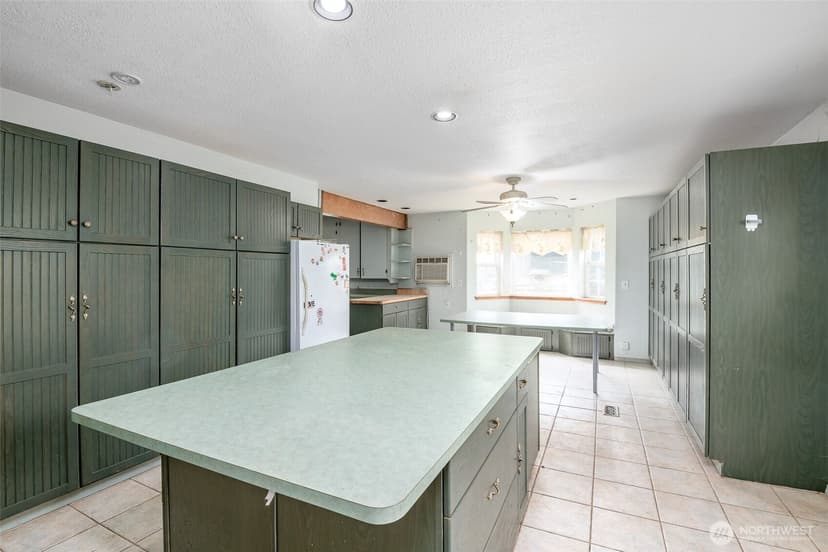 Property photo for 6122 Fawcett Avenue, Tacoma photo 6