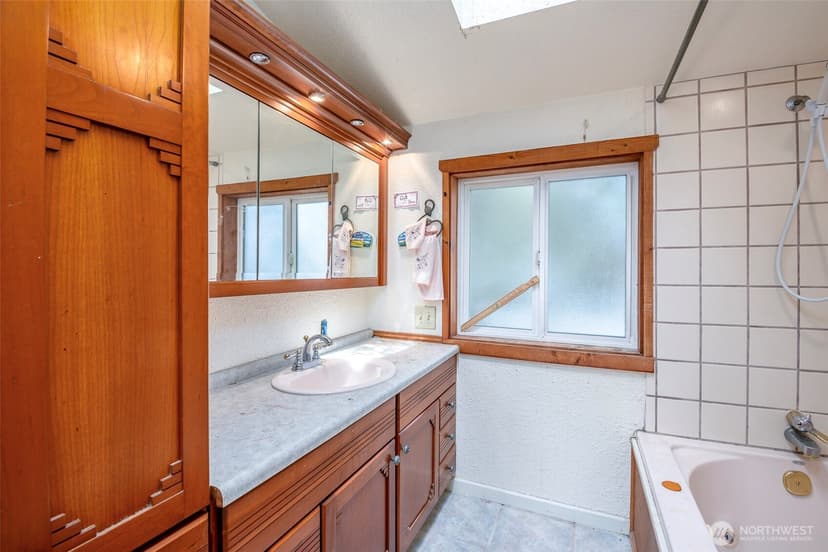 Property photo for 6122 Fawcett Avenue, Tacoma photo 9
