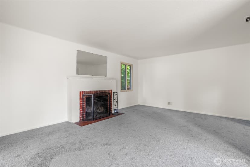 Property photo for 2114 S 128th Street, SeaTac photo 6