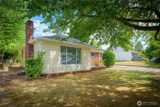 Property photo for 2114 S 128th Street, SeaTac photo 2