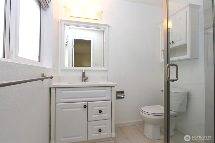 Property photo for 12920 SE 68TH Street, Bellevue photo 19